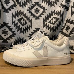 Veja Campo Sneakers (White/Gray)